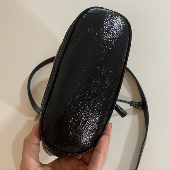 Gucci Suede Ophidia Bucket Bag With Web Detail - Picture 8 of 17